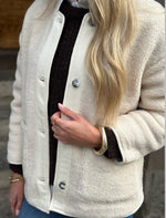 Ladda upp bild till gallerivisning, SOAKED - THALASSA JACKET - ANCIENT SCROLL
