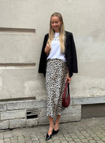 Ladda upp bild till gallerivisning, VEROMODA - ELENA HW SKIRT - EGRET/LEONORA
