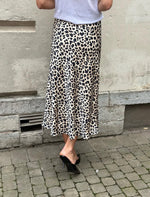 Ladda upp bild till gallerivisning, VEROMODA - ELENA HW SKIRT - EGRET/LEONORA
