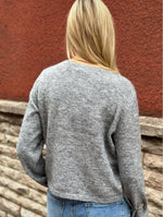 Ladda upp bild till gallerivisning, JDY - ALVA LIFE L/S EMBELLISH PULLOVER - MEDIUM GREY MEL/SILVER EMB
