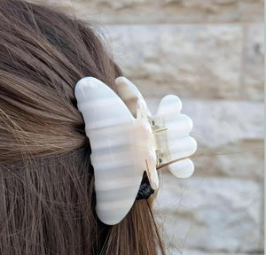 STELLA DETAILS - SMALL CLOUD CLIP - SOFT CREAM