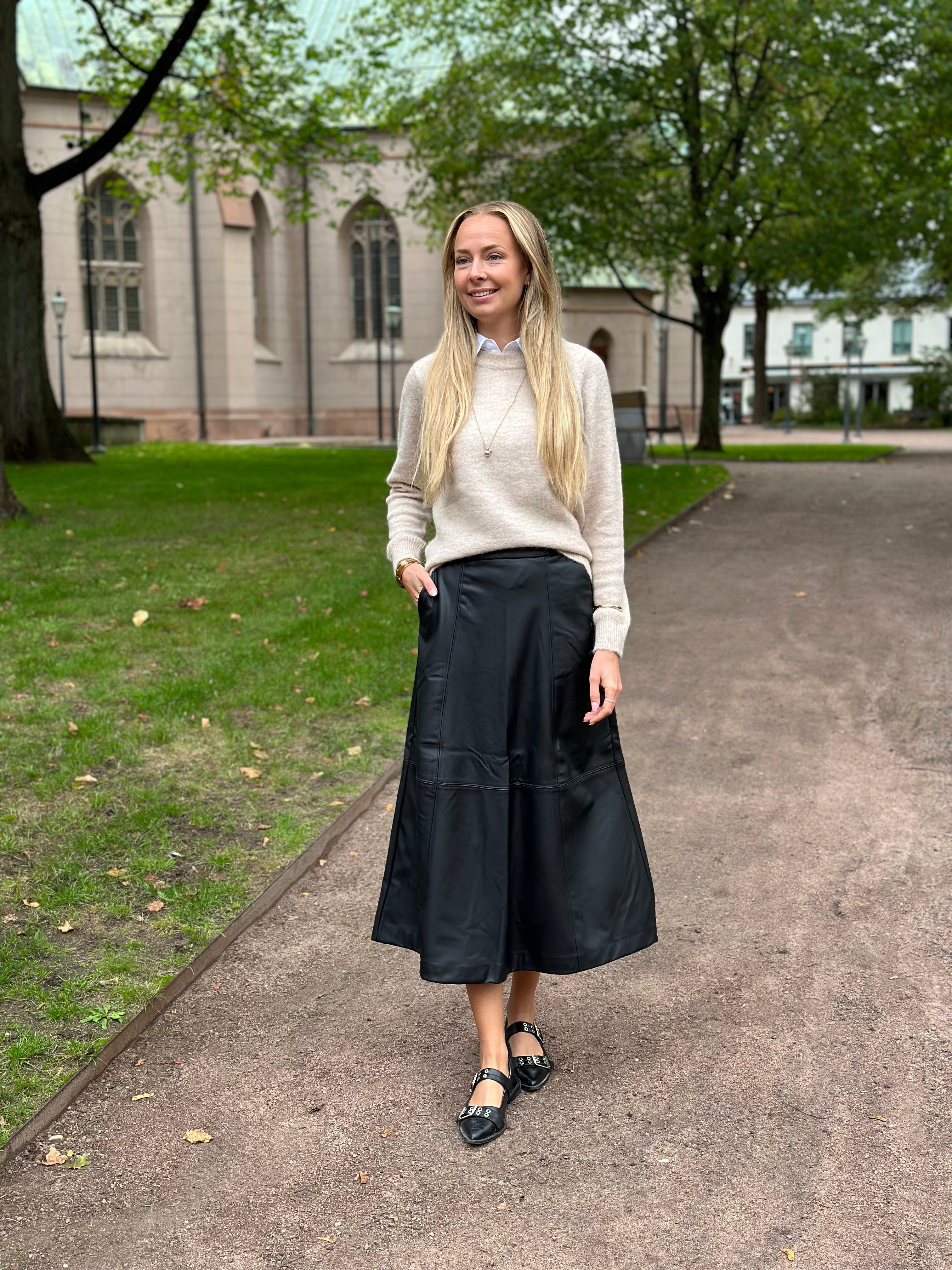 VEROMODA - OLIVE HW COATED ANKLE SKIRT - BLACK