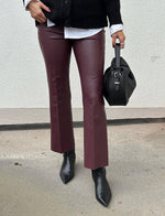 Ladda upp bild till gallerivisning, SOAKED - KAYLEE PU KICKFLARE PANTS - WINETAISTING
