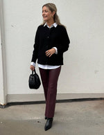 Ladda upp bild till gallerivisning, SOAKED - KAYLEE PU KICKFLARE PANTS - WINETAISTING
