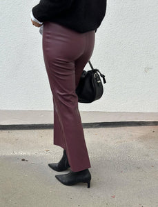 SOAKED - KAYLEE PU KICKFLARE PANTS - WINETAISTING