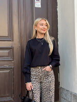 Ladda upp bild till gallerivisning, VEROMODA - FRIBA LS BUBBLEHEM TOP - BLACK
