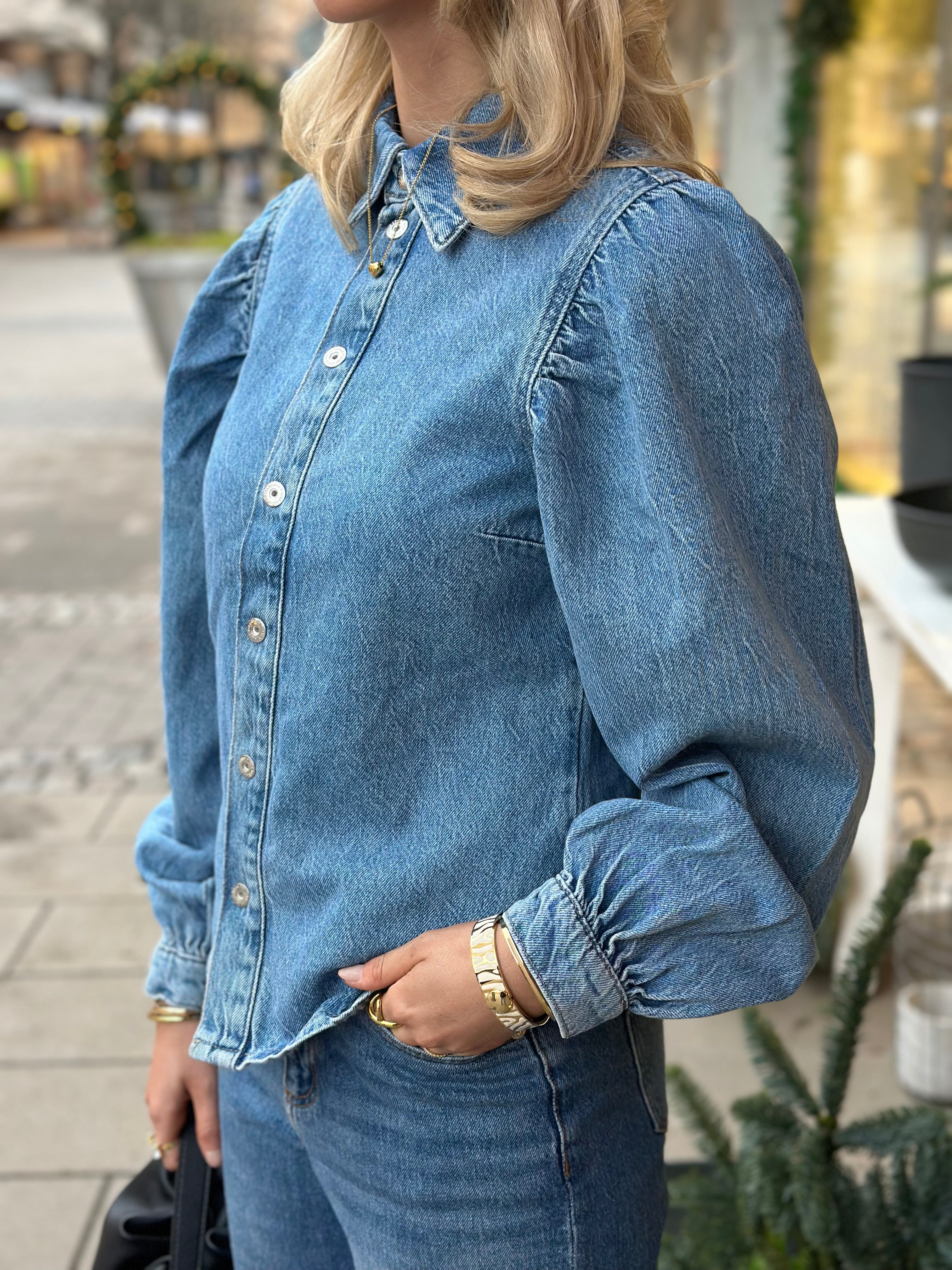 PIECES - RITT LS DENIM SHIRT - LIGHT BLUE DENIM