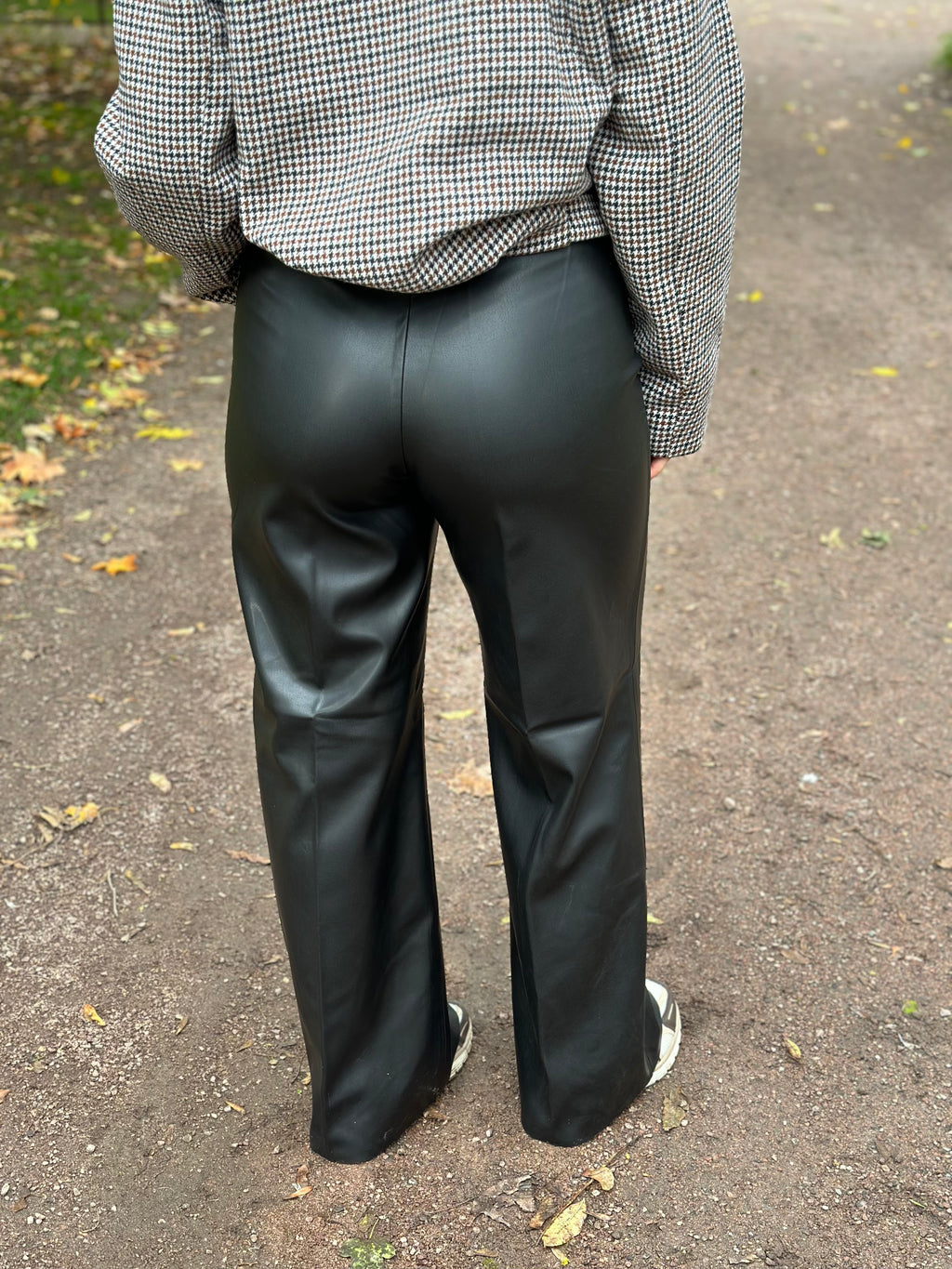 SOAKED - KAYLEE WIDE LONG PANTS - BLACK