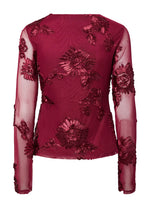 Ladda upp bild till gallerivisning, PIECES - OFFIA LS BOATMECK TOP - BEET RED
