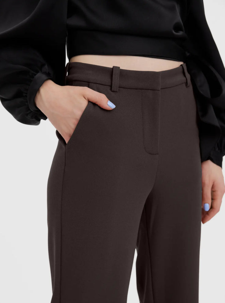 VEROMODA - ZAMIRA HW SLIM STRAIGHT PANT - CHOCOLATE TORTE