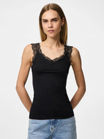 Ladda upp bild till gallerivisning, PIECES - BARBERA LACE TOP - BLACK
