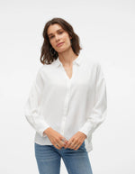 Ladda upp bild till gallerivisning, VEROMODA - ELANEY QUEENY LS SHIRT - SNOW WHITE
