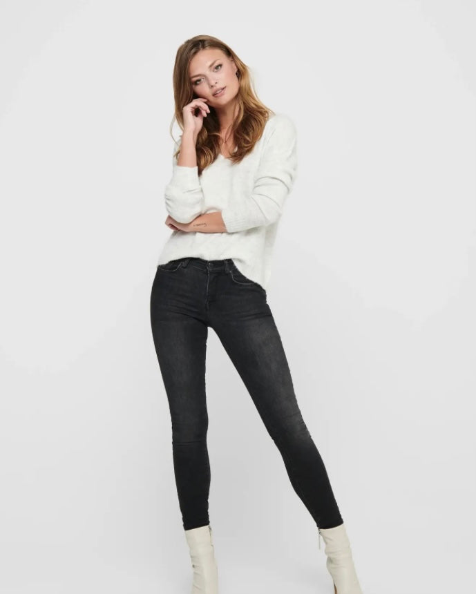 JDY - ELANORA L/S V-NECK PULLOVER - CLOUD DANCER MELANGE