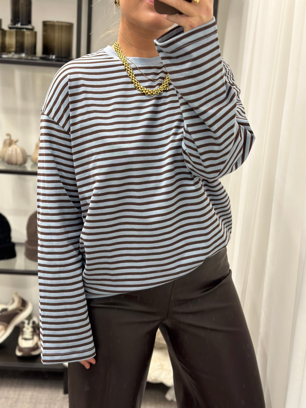 PIECES - SADIE LS TOP JRS - CASHMERE BLUE/HOT FUDGE