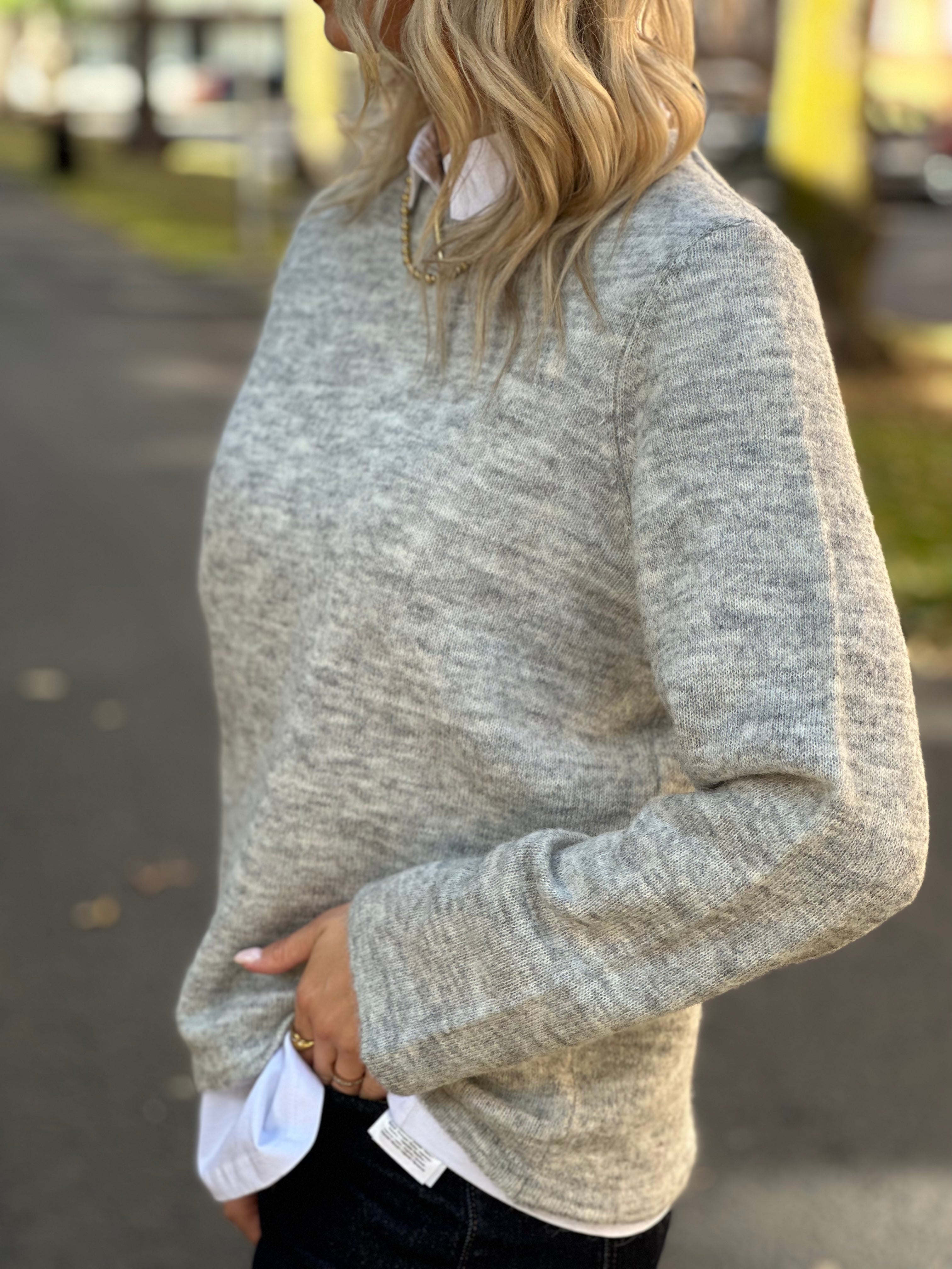 SELECTED FEMME - LULU NEW LS KNIT O-NECK - LIGHT GREY MELANGE