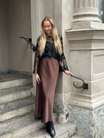 Ladda upp bild till gallerivisning, SOAKED - PHILOMENA BLOUSE LS - BLACK
