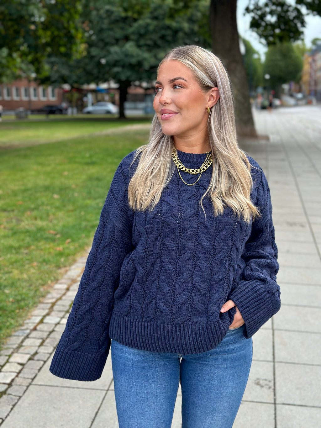 VERO MODA - SVEA THEA LS O-NECK CABLE PULLOVER - NAVY BLAZER