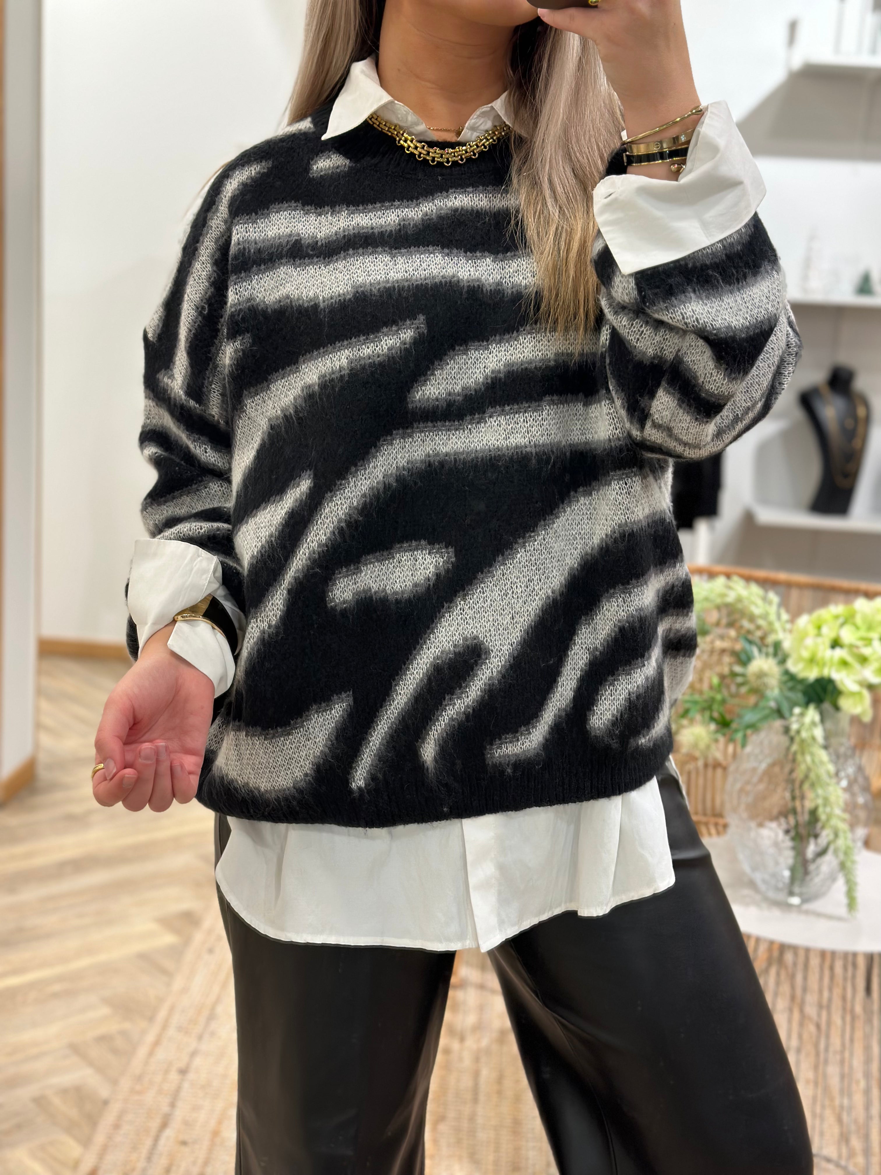 COSY HOUSE - MIA ZEBRA SHIRT - BLACK/WHITE ZEBRA