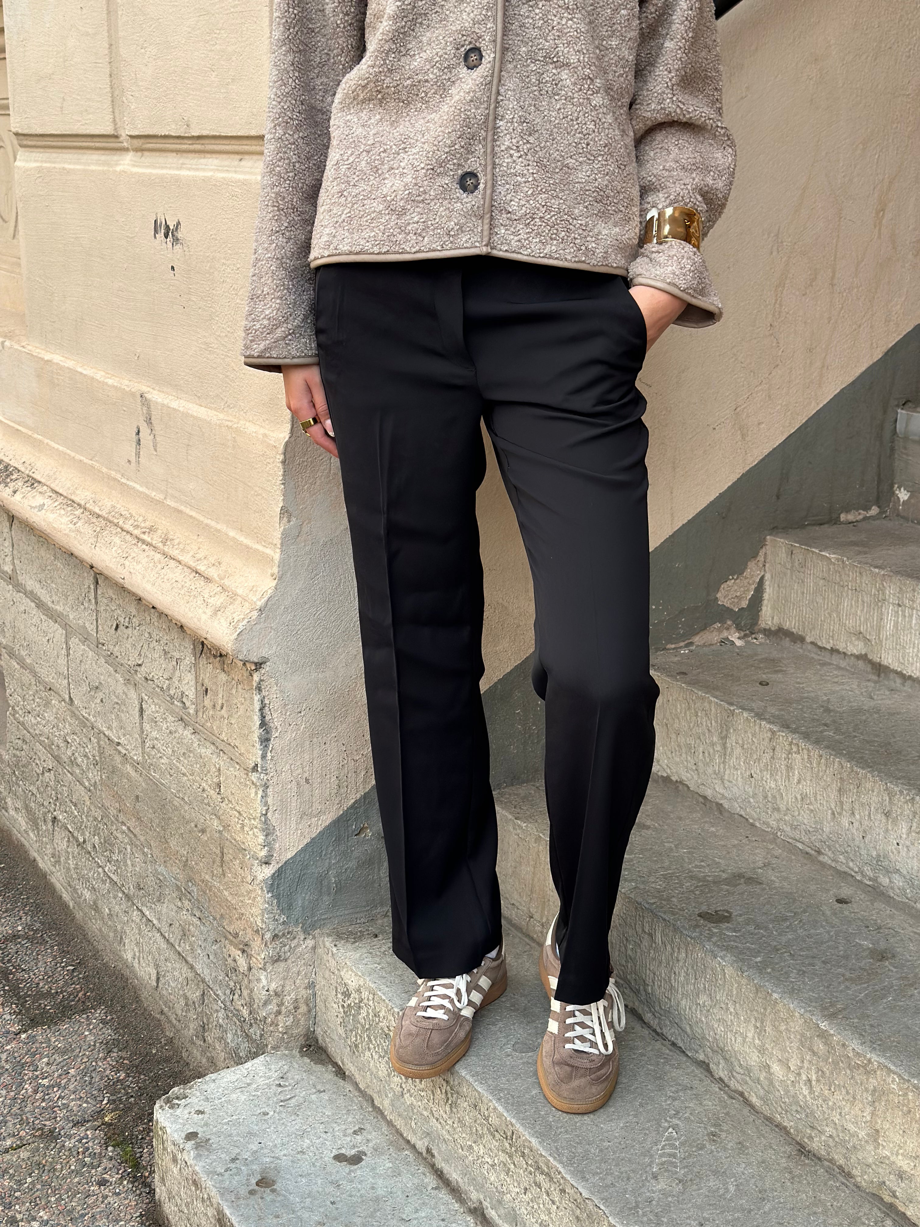 LEVETÉ ROOM - OMIRA PANT 301776 - BLACK
