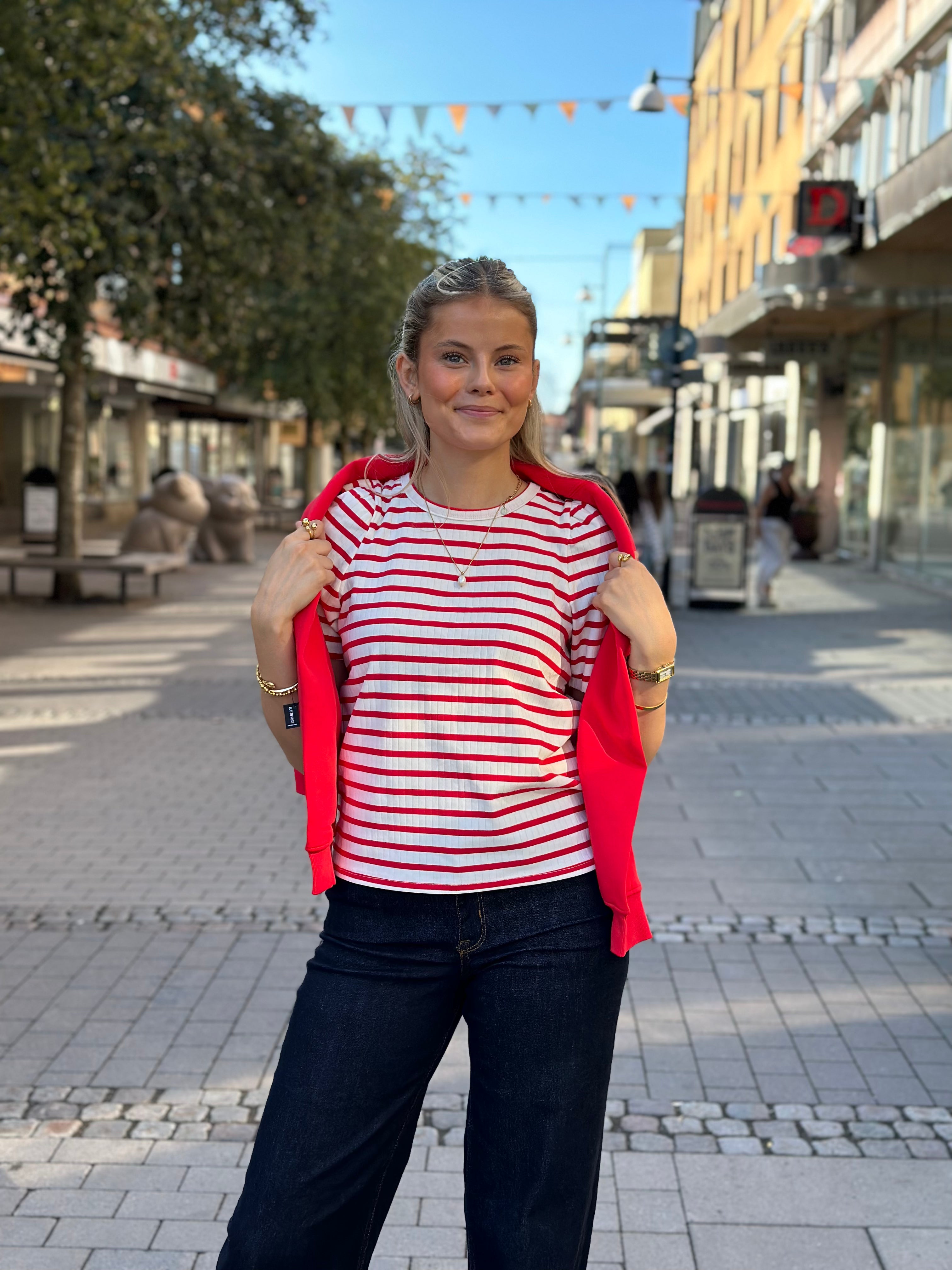 LEVETÉ ROOM - NEDDIE TOP 301683 - RED/WHITE