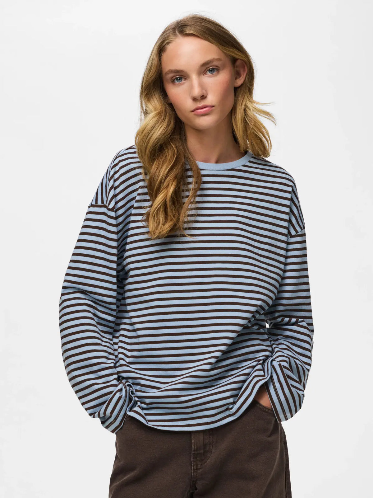 PIECES - SADIE LS TOP JRS - CASHMERE BLUE/HOT FUDGE
