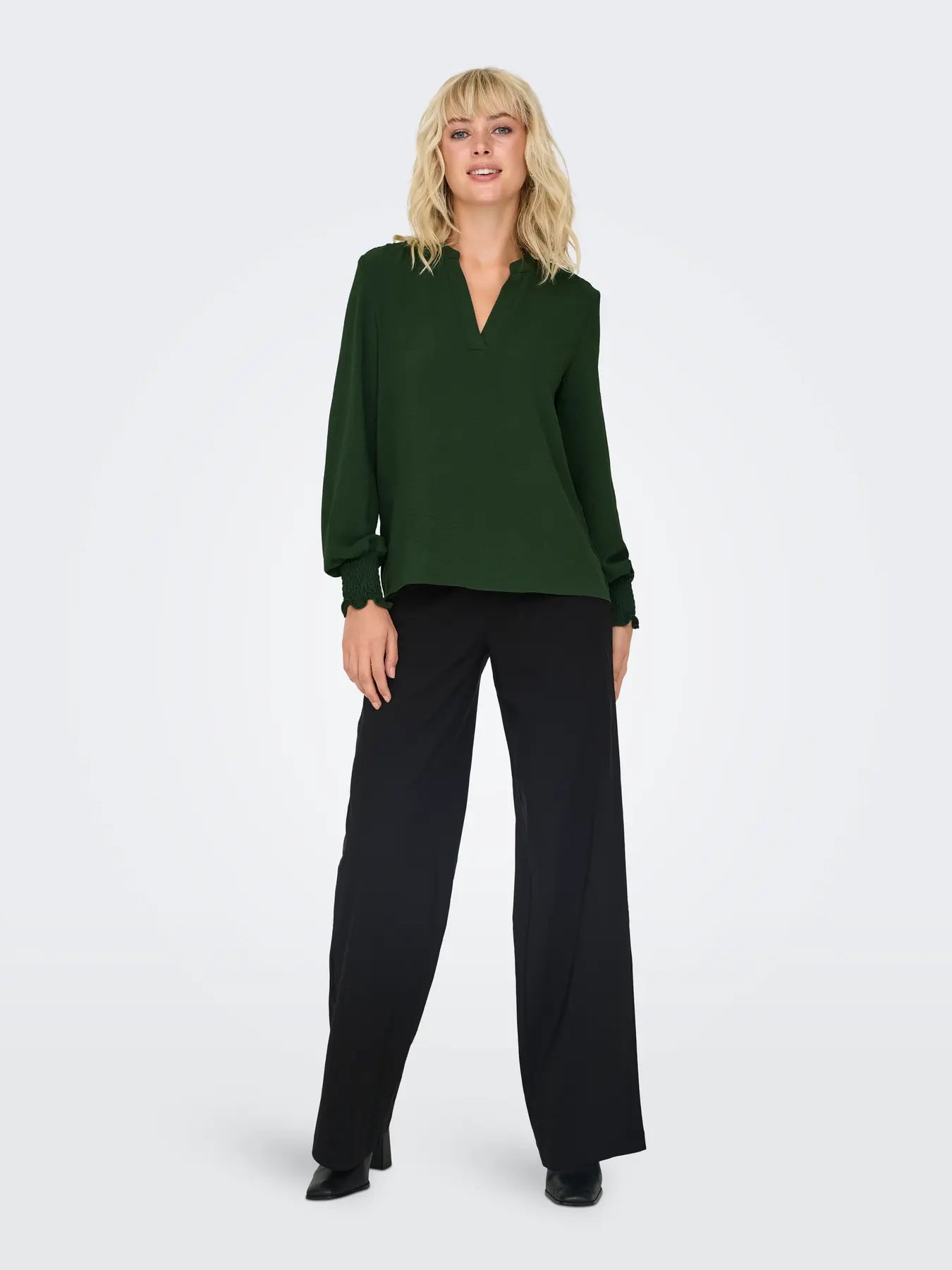 ONLY - METTE V-NECK LS SMOCK TOP - DUFFEL BAG