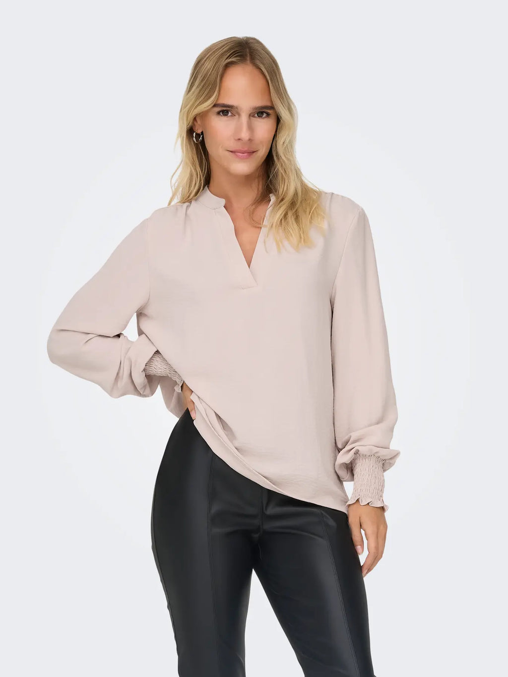 ONLY - METTE V-NECK LS SMOCK TOP - GREY MORN