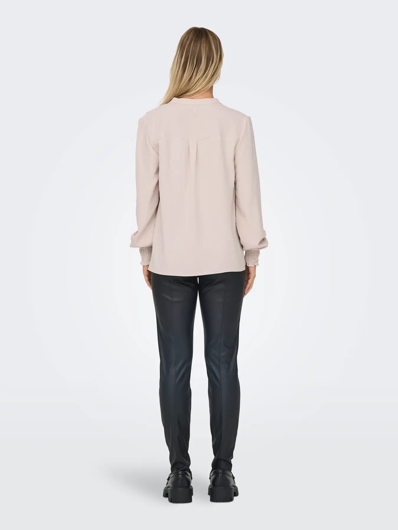 ONLY - METTE V-NECK LS SMOCK TOP - GREY MORN