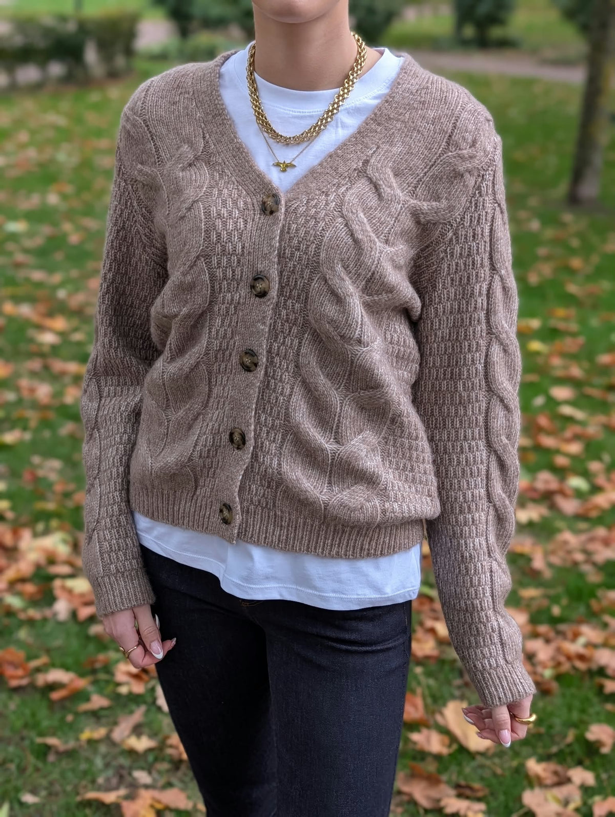 PIECES - NINA LS V-NECK KNIT CARDGIAN - FOSSIL