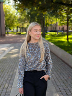 Ladda upp bild till gallerivisning, PIECES - KAP LS DEEP BACK BOW TOP - MOREL/SILVER SEQ
