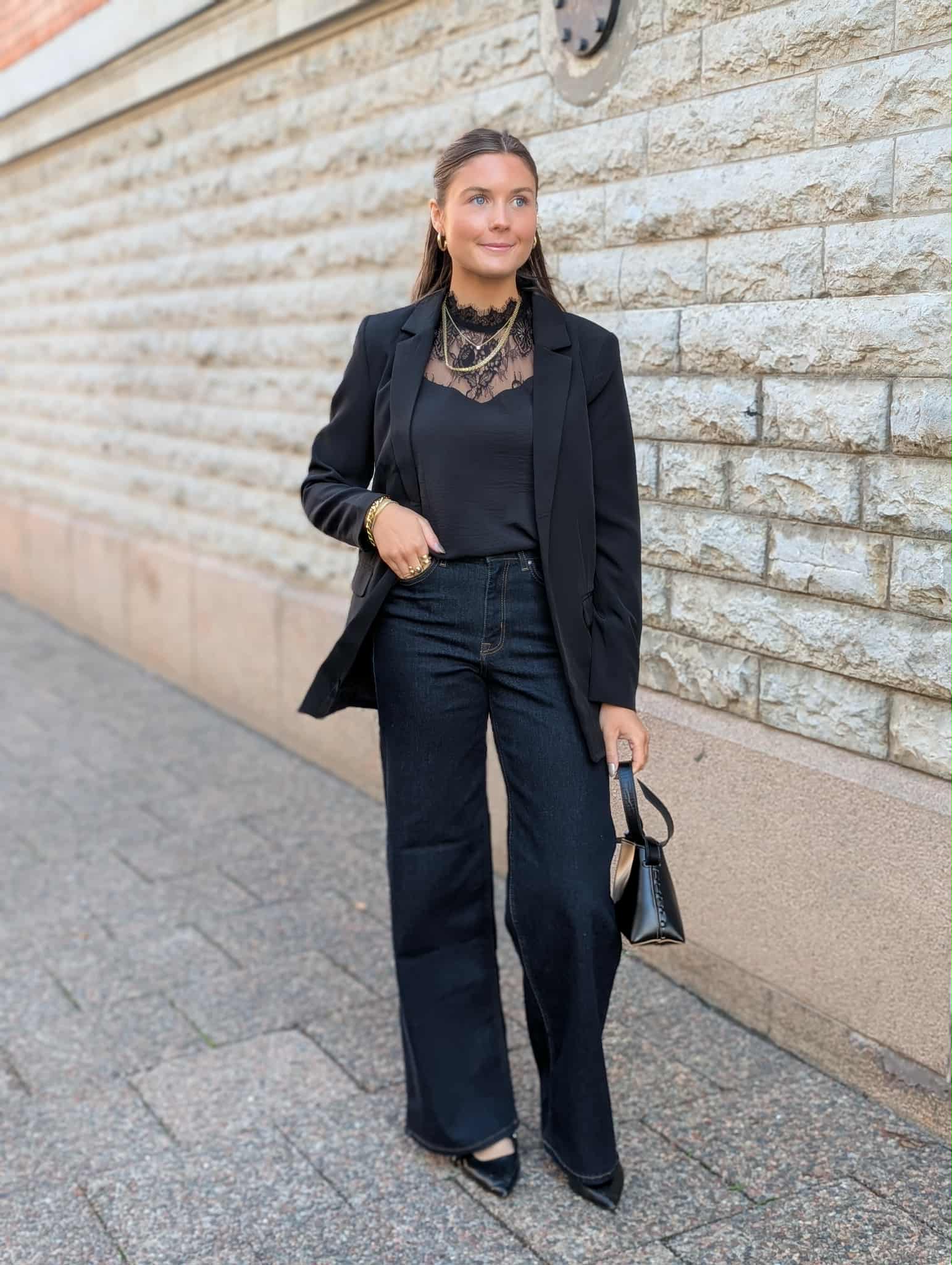 JDY - LION S/S LACE TOP - BLACK