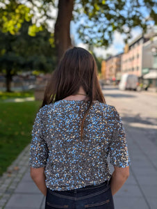PIECES - KAM SS TOP - MOREL/SILVER SEQ