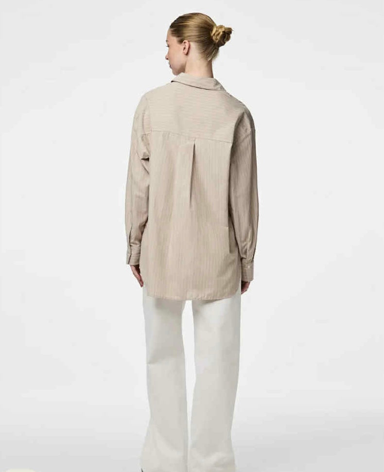 PIECES - MELIA LS LOOSE SHIRT - CROCKERY THIN/BRIGHT WHITE