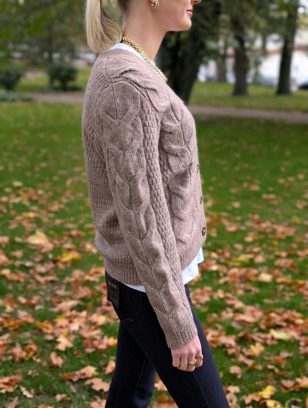 PIECES - NINA LS V-NECK KNIT CARDGIAN - FOSSIL