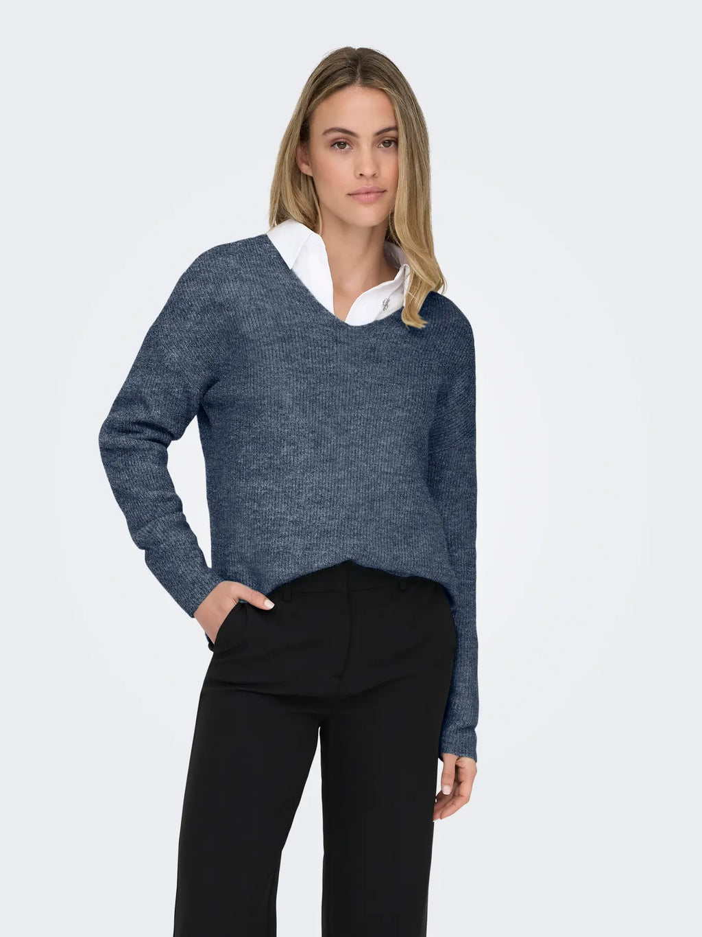 ONLY - CAMILLA V-NECK L/S PULLOVER KNIT - VINTAGE INDIGO MELANGE