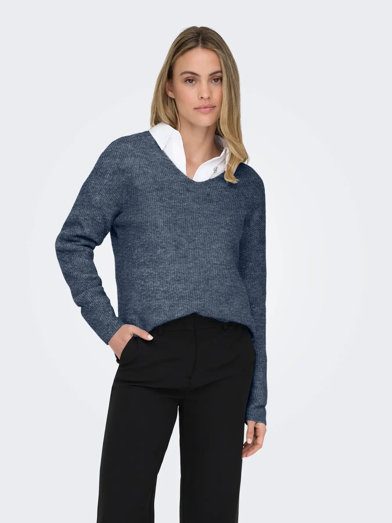 ONLY - CAMILLA V-NECK L/S PULLOVER KNIT - VINTAGE INDIGO MELANGE