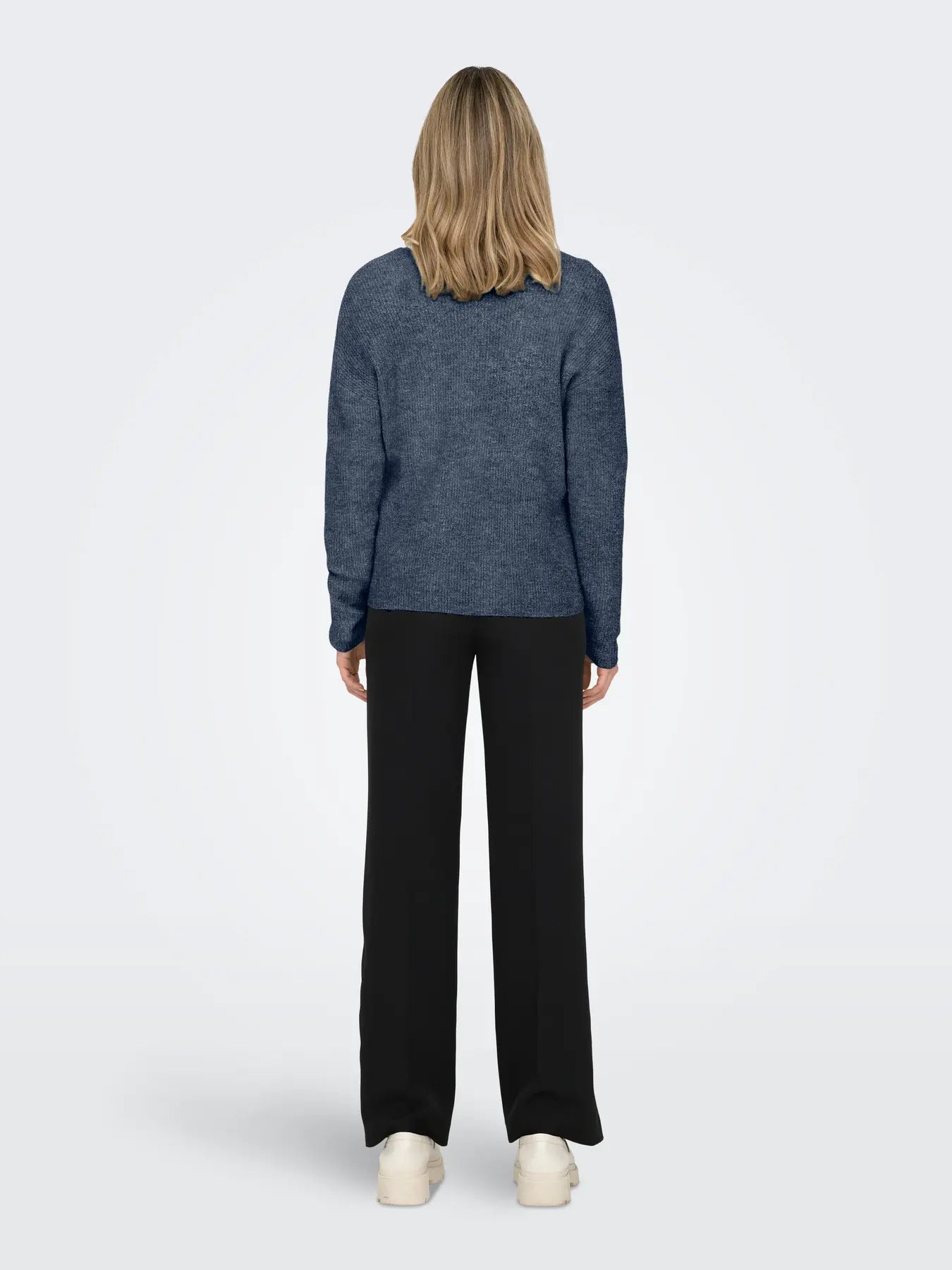 ONLY - CAMILLA V-NECK L/S PULLOVER KNIT - VINTAGE INDIGO MELANGE