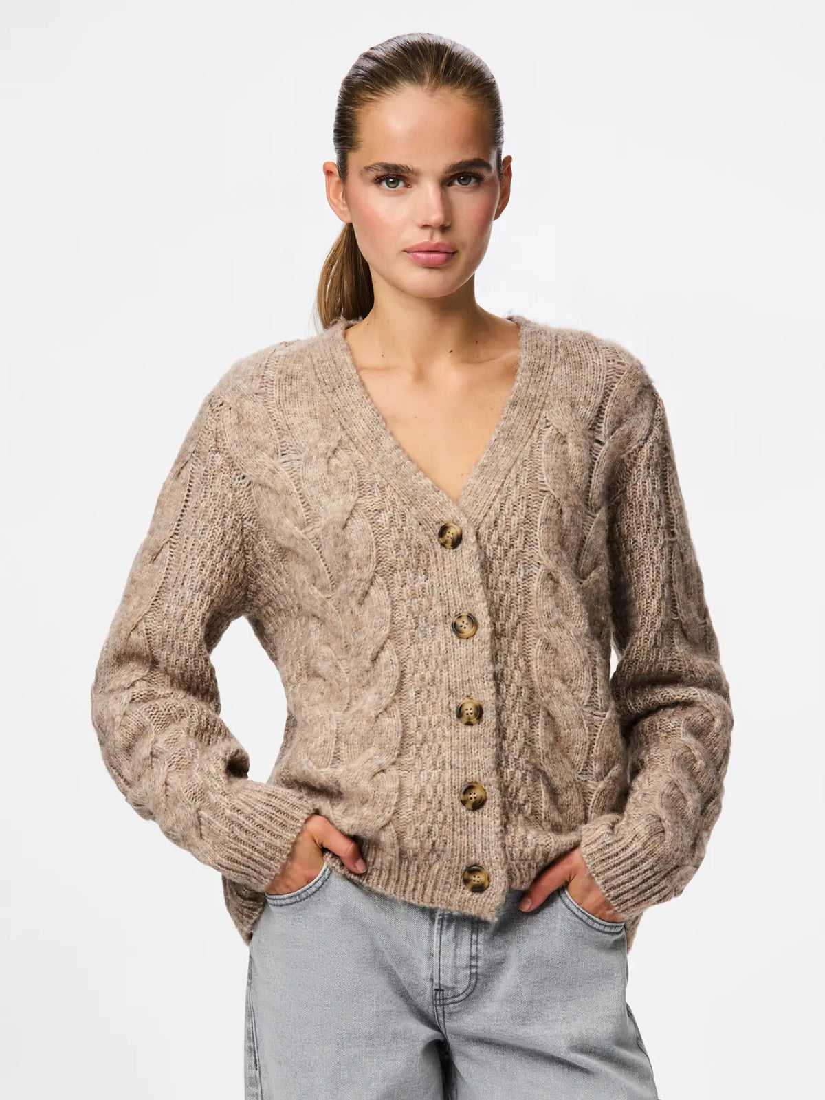 PIECES - NINA LS V-NECK KNIT CARDGIAN - FOSSIL